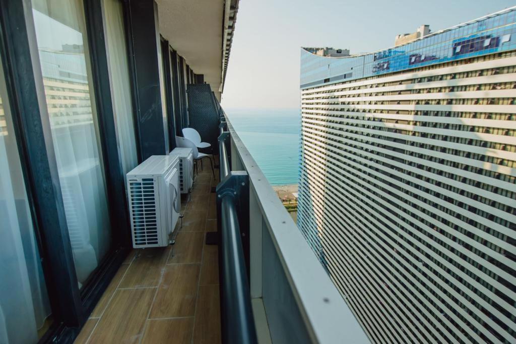 Orbi City Aparthotel Batumi Exterior foto